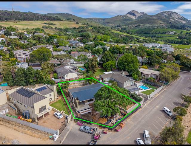 4 BEDROOM HOUSE FOR SALE IN COURTRAI